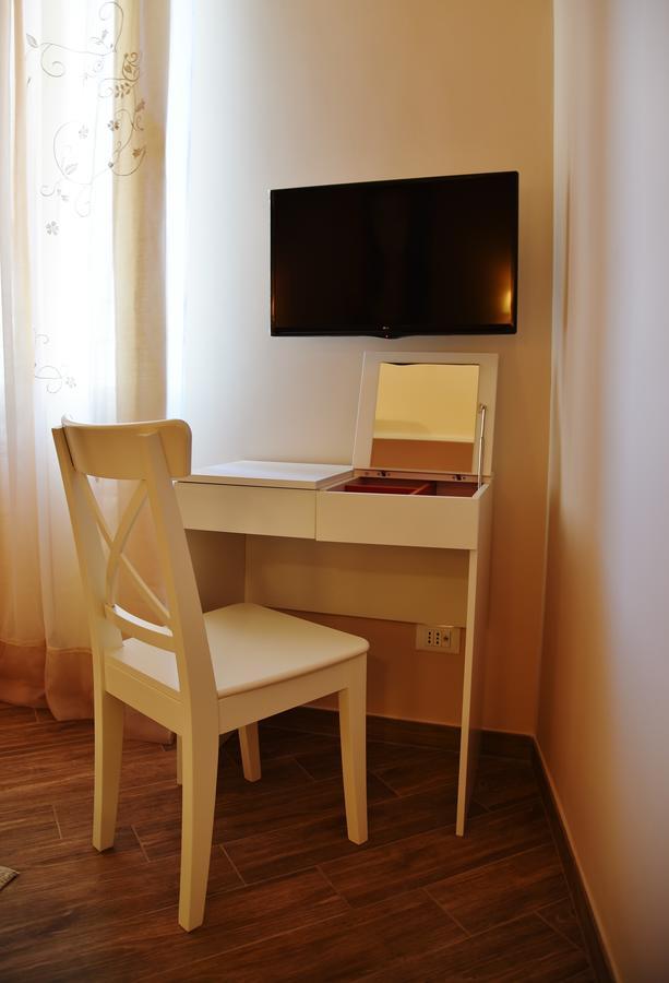 Fabio Guest House Deluxe ローマ エクステリア 写真