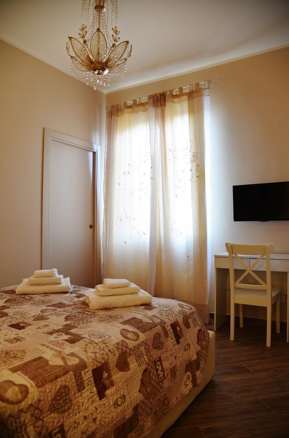 Fabio Guest House Deluxe ローマ エクステリア 写真